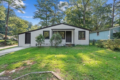 3102 Mckenzie Rd, Atlanta, GA 30344 - photo 2