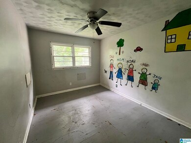 802 Wana Ave, Weaver, AL 36277 - photo 7