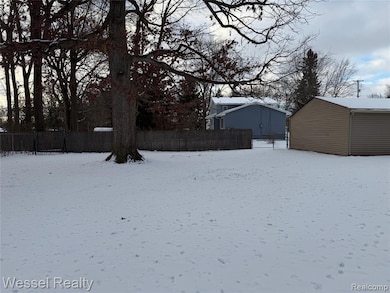 3173 Coin St, Burton, MI 48519 - photo 5