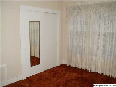 MIDDLE BEDROOM WITH DOUBLE CLOSET