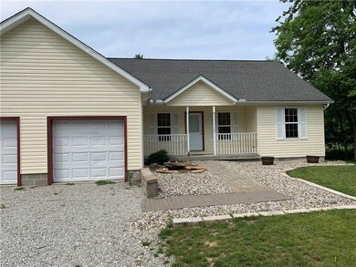 1035 E Santee Dr, Greensburg, IN 47240 - photo 2