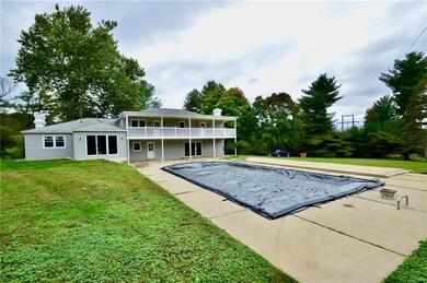 556 Grubbs Mill Rd, West Chester, PA 19380 - photo 2