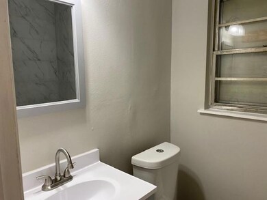 165 Eisenhower Blvd unit B, Denison, TX 75020 - photo 7