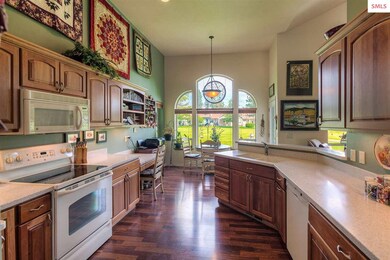 Lots of space and beautiful views and high ceiling