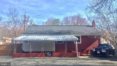 6422 Jodie St, New Carrollton, MD 20784 - photo 2