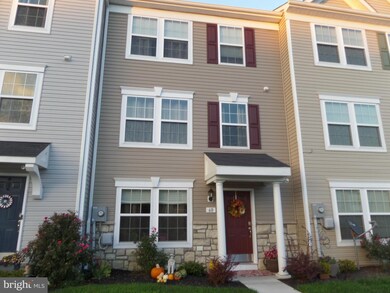 60 Private Ct, Bunker Hill, WV 25413 - photo 2