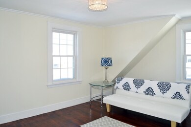 660 Dennett St, Portsmouth, NH 03801 - photo 4