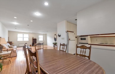 9 Everit Ave unit A10,11, Hewlett, NY 11557 - photo 4