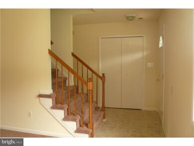 104 Diminish Dr, Newark, DE 19713 - photo 2