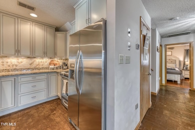 145 Aston Place unit 145, Kingsport, TN 37660 - photo 6