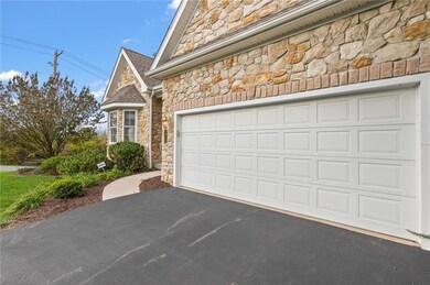 5002 Valley Stream Ln, Macungie, PA 18062 - photo 3