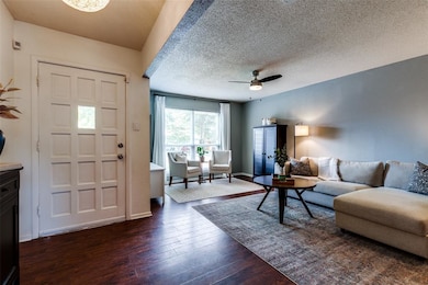 1813 Chattanooga Dr, Bedford, TX 76022 - photo 4