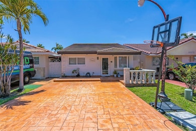 11562 NW 87th Place, Hialeah, FL 33018 - photo 2