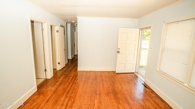 1105 Sycamore Rd, Kinston, NC 28501 - photo 4