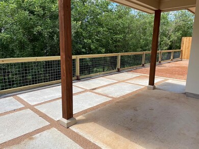 119 Parlin Ln, Fredericksburg, TX 78624 - photo 4