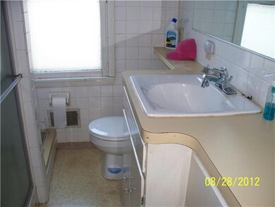 Bathroom lower