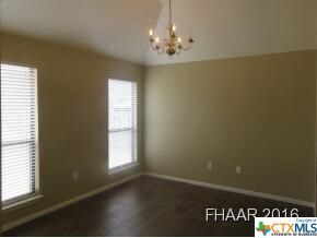 908 Saratoga Ln, Copperas Cove, TX 76522 - photo 2