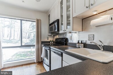 11507 Buttonwood Ct, Reston, VA 20191 - photo 5