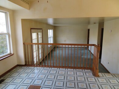 2772 W Atlantic Ave, Waukegan, IL 60085 - photo 3