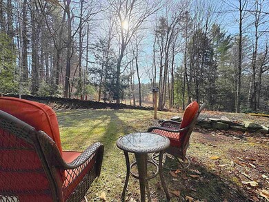 71 Ledgewood Rd, Claremont, NH 03743 - photo 6