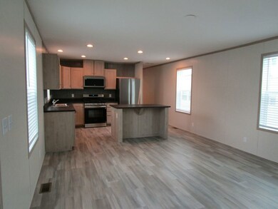 23604 Matts Dr unit 63, Brownstown Township, MI 48174 - photo 7