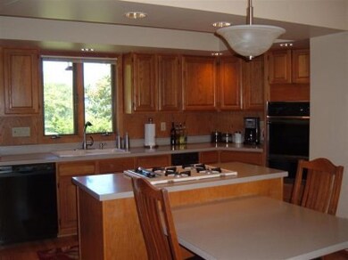 1711 N Pine Ridge Dr, La Porte, IN 46350 - photo 3