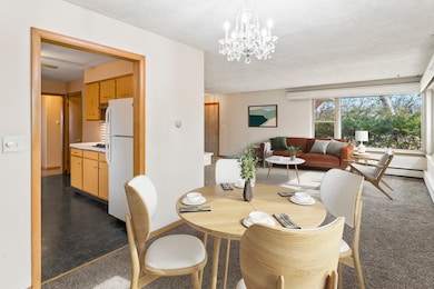 938 Hillcrest Rd, Elgin, IL 60123 - photo 7