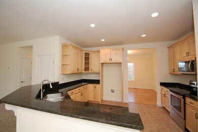 64 Brookview Dr, Hooksett, NH 03106 - photo 3