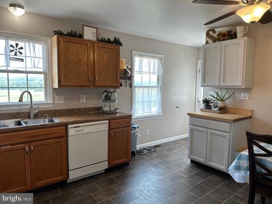 190 Hade Rd, Saint Thomas, PA 17252 - photo 7