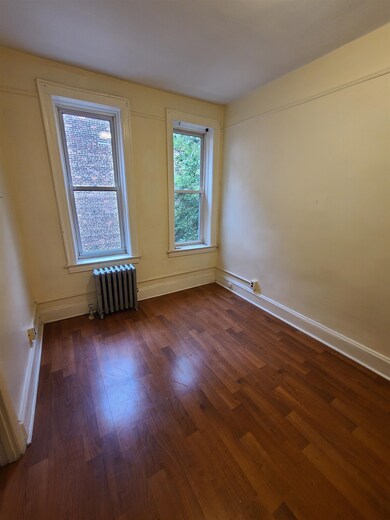 207a Mallory Ave unit 2r, Jersey City, NJ 07304 - photo 5