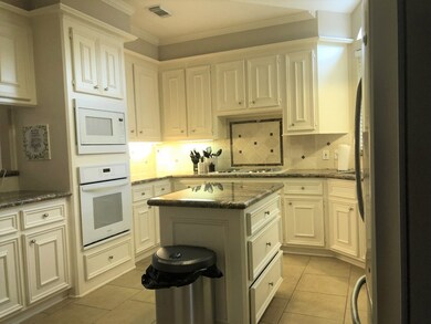 7207 W Hearthstone Green Dr, Houston, TX 77095 - photo 7