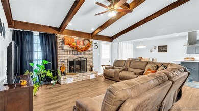 2009 Wildewood Dr, Ardmore, OK 73401 - photo 4