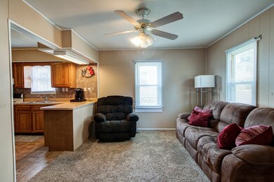 400 Middle St, Newburgh, IN 47630 - photo 3