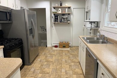 1103 2nd Place NE, Jamestown, ND 58401 - photo 5