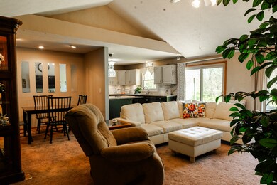 6501 W Ohio Ridge Rd, Columbus, IN 47201 - photo 7