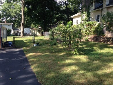 244 Draper St, Springfield, MA 01108 - photo 4