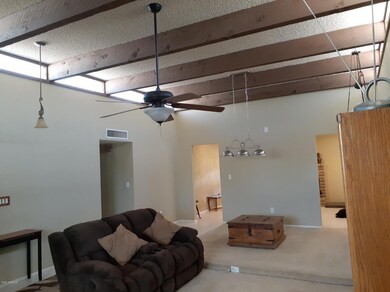2211 livingroom1
