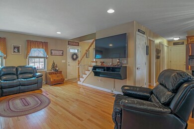 458 Reed St, Warren, MA 01083 - photo 6