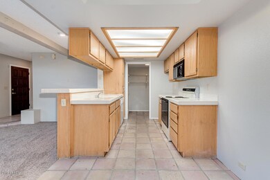 10245 N 12th Place unit 1, Phoenix, AZ 85020 - photo 2