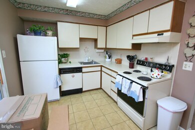 13970 Big Yankee Ln, Centreville, VA 20121 - photo 6