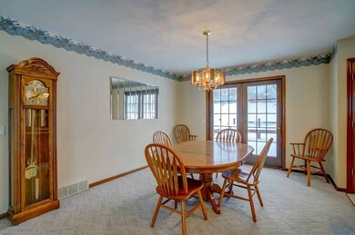 690 French Ct, Oregon, WI 53575 - photo 7