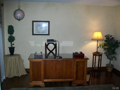 4809 Meadowview Terrace, Zionsville, PA 18092 - photo 7