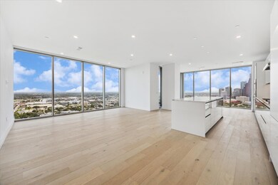 Fabulous panoramic north east views.