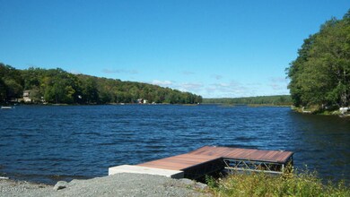 1EE24 E Shore Dr, Lords Valley, PA 18428 - photo 7