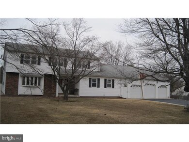 1 Blue Ridge Dr, Ewing, NJ 08638 - photo 2