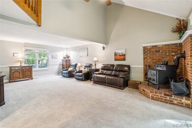 Vaulted ceiling in the family room