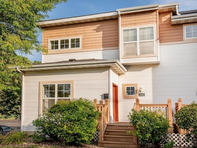 1343 Maryland Ave E, Saint Paul, MN 55106 - photo 3