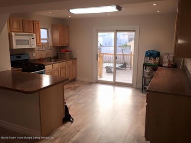 4 Kitchen
