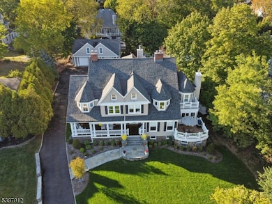 372 Up Mountain Ave, Montclair Twp., NJ 07043 - photo 3