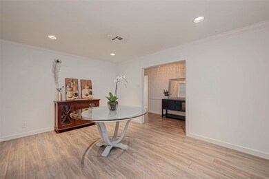 10026 Locke Ln, Houston, TX 77042 - photo 4